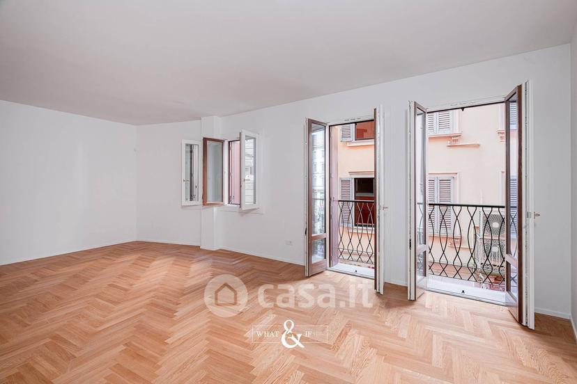 Trilocale in Piazza Duomo 2 — foto 19 di 27