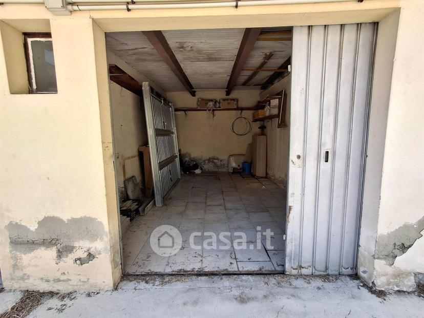 Quadrilocale in Via Mincio — foto 30 di 32