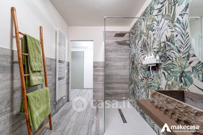 Villa in Via Giuseppina Biggiogero 1 — foto 21 di 33