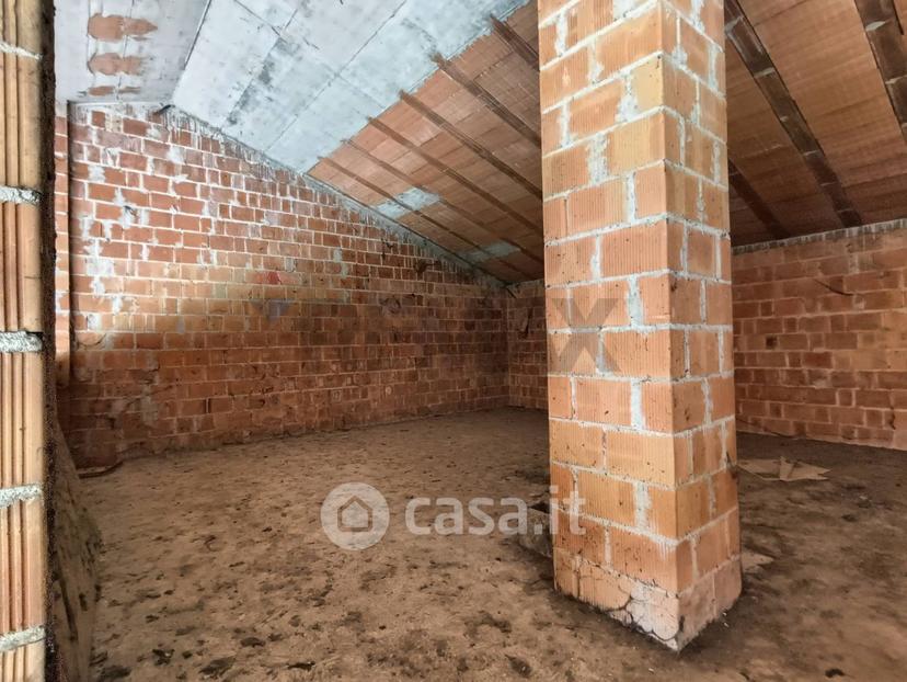 Quadrilocale in Via Rasega 75 — foto 19 di 23