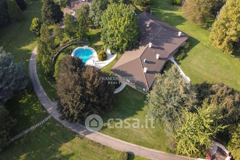 Villa in Via Alcide de Gasperi — foto 22 di 45