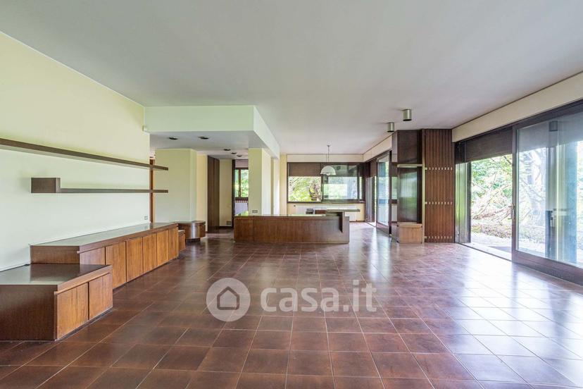 Villa in Via Pozzi — foto 23 di 28