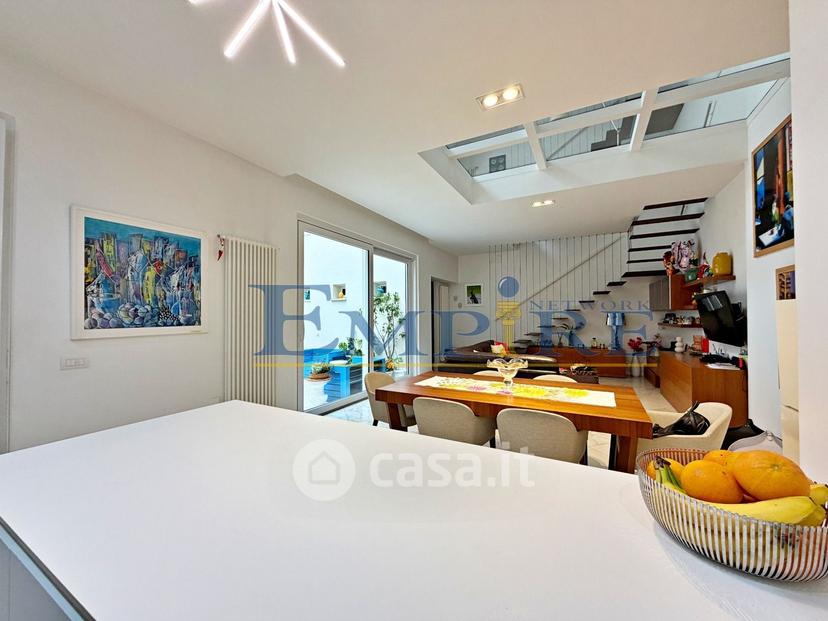 Villa in Via Solferino 48 — foto 22 di 35