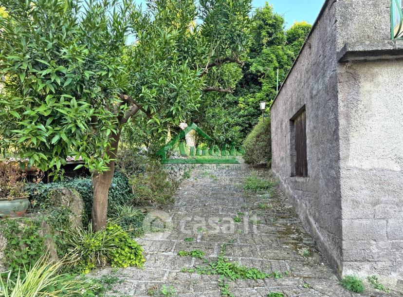 Appartamento in Via Procusi — foto 22 di 58