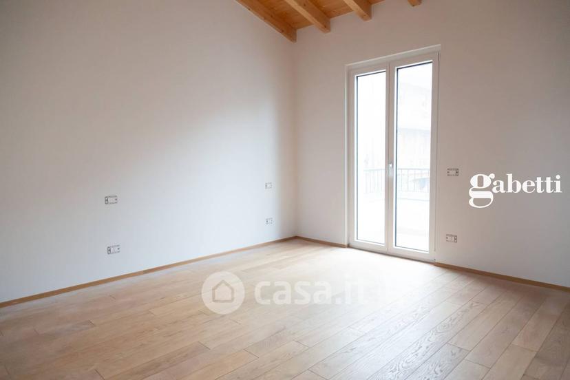 Villa in Via Fratelli Bandiera — foto 36 di 52