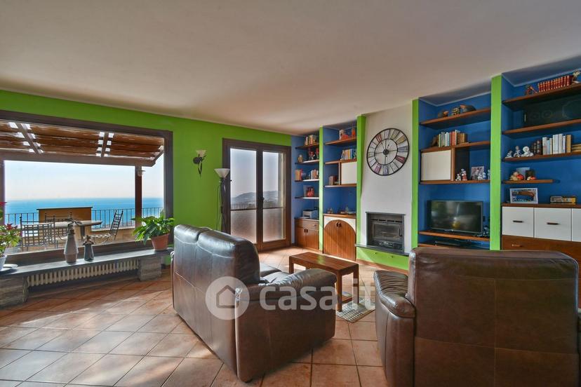 Villa in Strada Villetta — foto 2 di 30