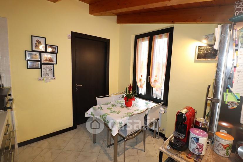 Trilocale in Via Eugenio Montale — foto 18 di 25