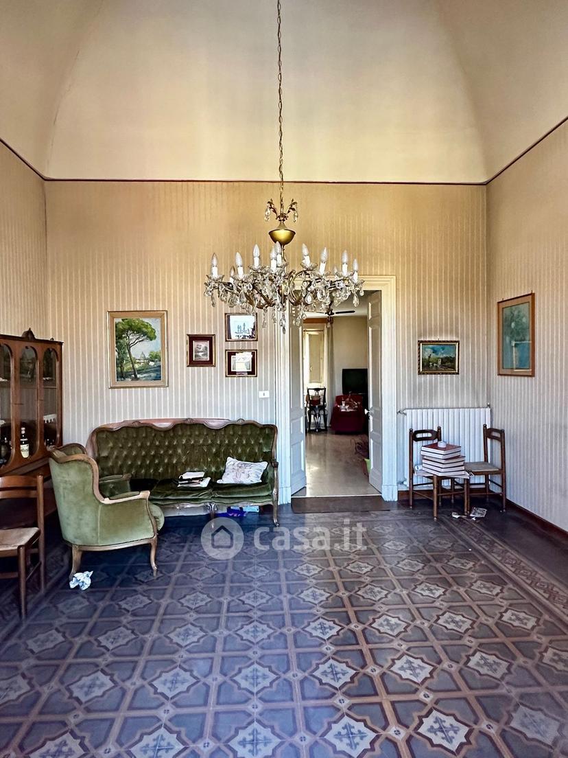 Appartamento in Via Roma 182 — foto 8 di 42