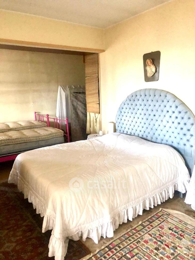 Villa in Via Francesco Petrarca — foto 2 di 22