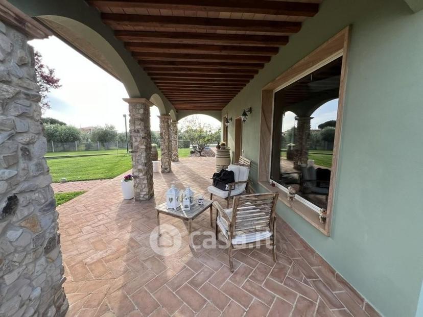 Villa in Via San Bartolo — foto 6 di 33