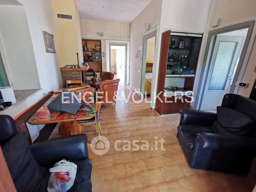 Villa in Via Colle Catino — foto 24 di 26