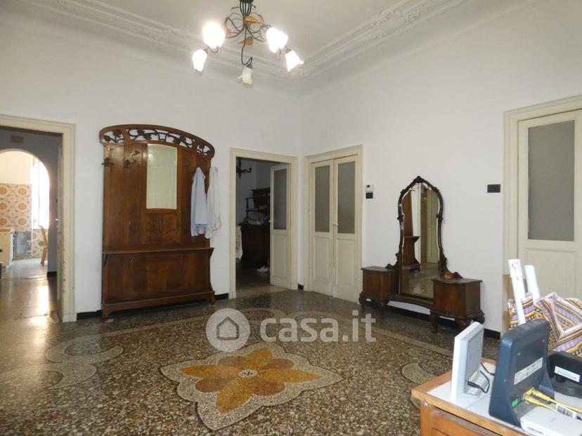Stanza in Via Sant'Ugo 3 — foto 10 di 18
