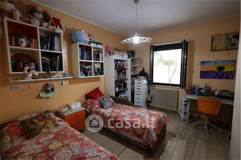 Quadrilocale in Via Imperatore Costantino 23 — foto 26 di 31