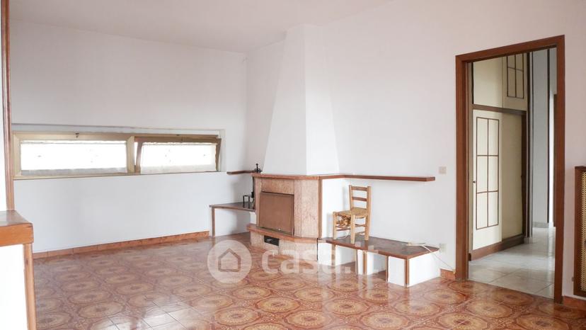 Trilocale in Via Taverna Campanile 70 — foto 16 di 38