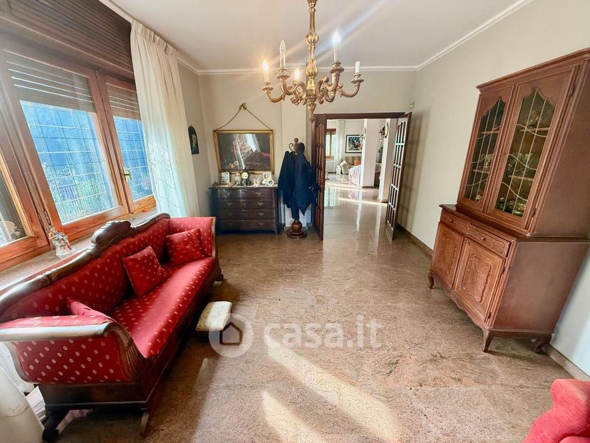 Villa in Via Giuseppe Parini 5 — foto 61 di 86