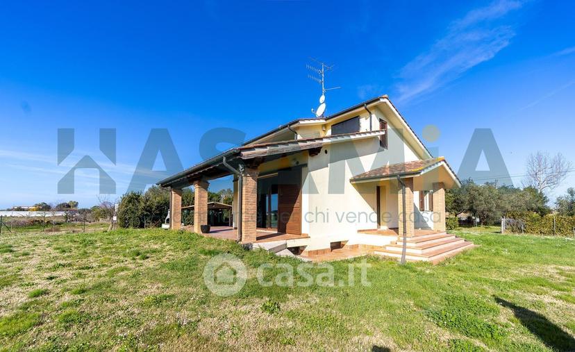 Villa in Strada San Lorenzo — foto 4 di 23