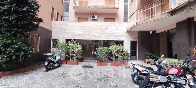 Quadrilocale in Via Centuripe 2 a — foto 27 di 31