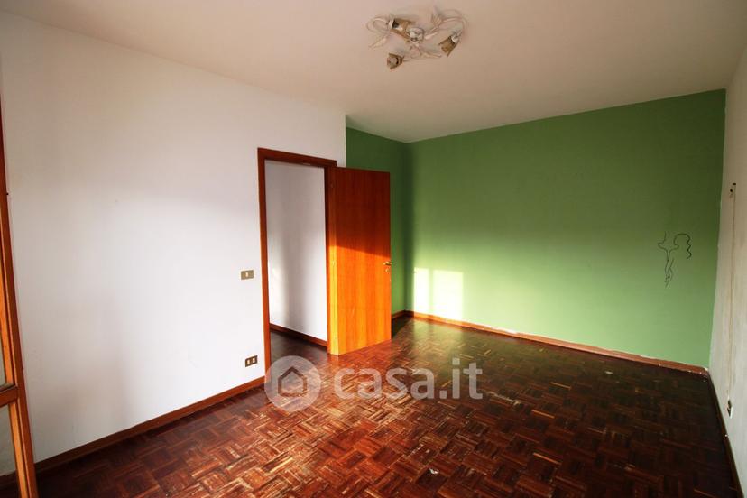 Trilocale in Via Friuli 100 — foto 14 di 35