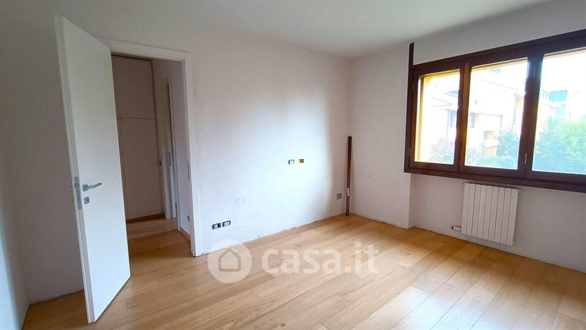 Appartamento in Via Ugo Foscolo 12 — foto 46 di 57