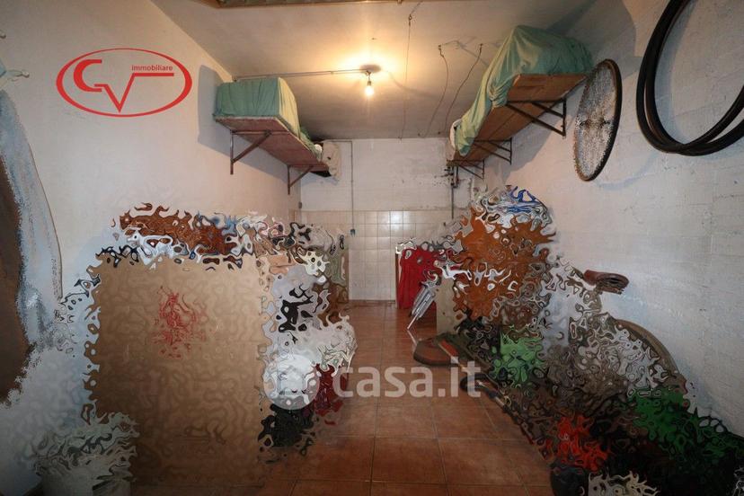 Appartamento in Via F. Petrarca — foto 16 di 27