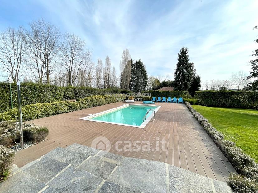 Villa in Via Alcide de Gasperi — foto 36 di 38
