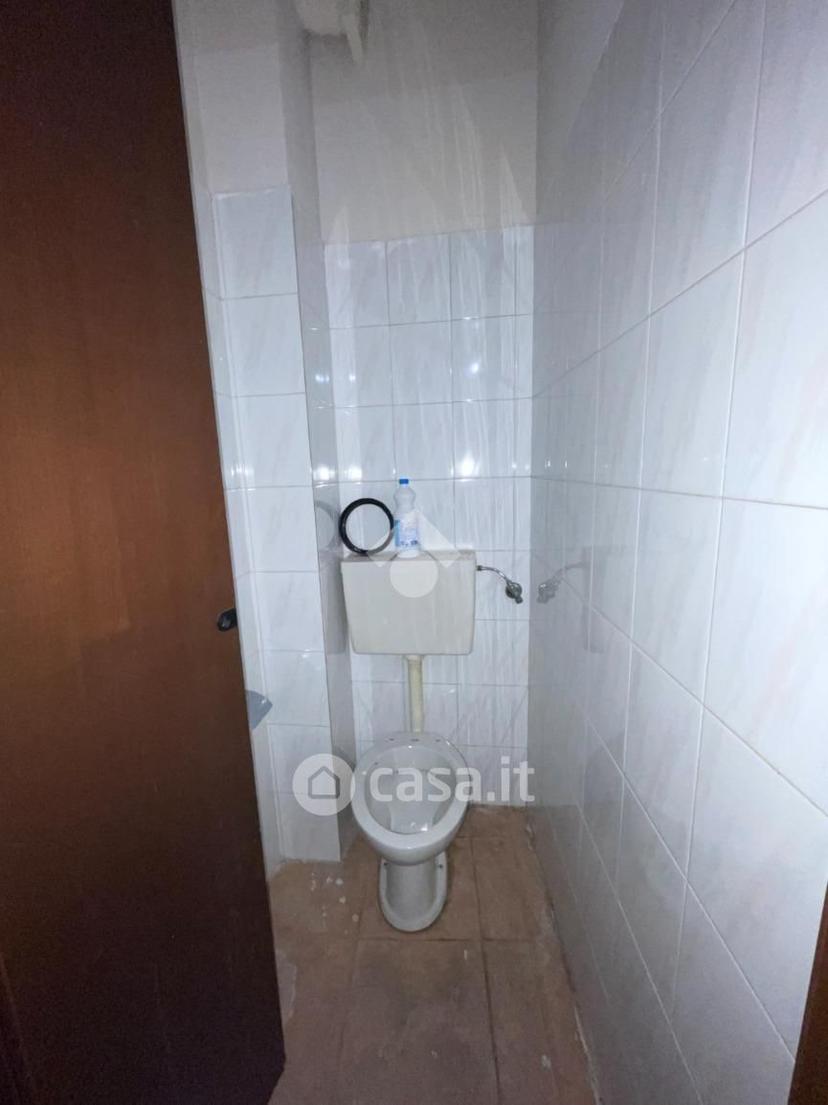Trilocale in Via Valenzasca 4 — foto 17 di 24