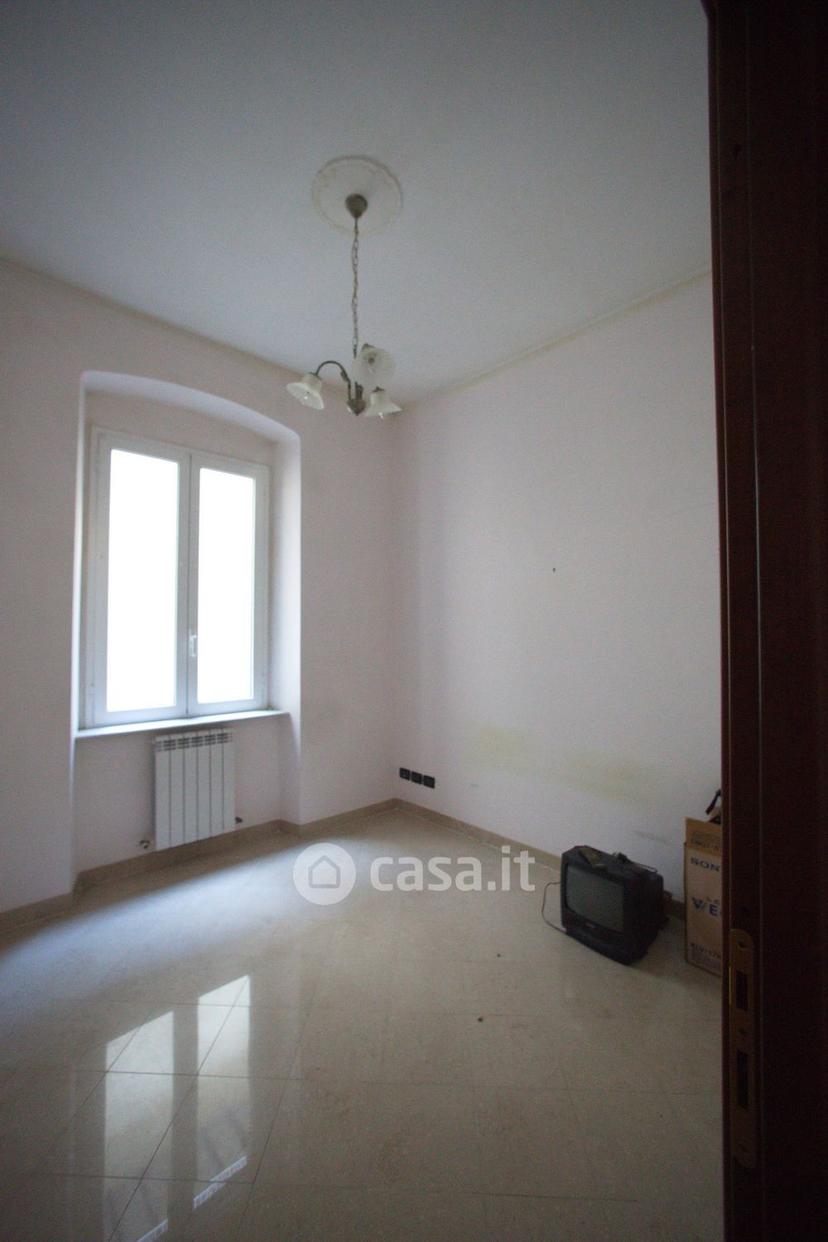 Trilocale in Via Laiasso 10 — foto 13 di 23