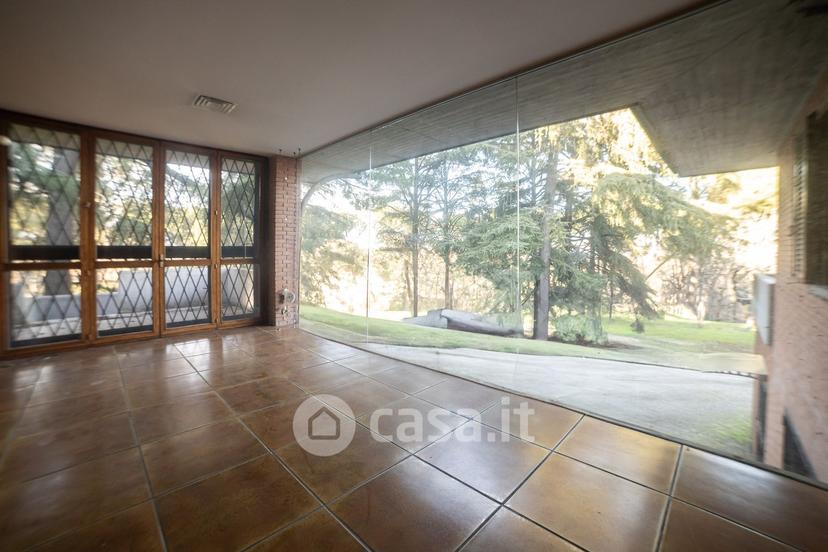 Villa in Via Martiri di Pizzocalvo — foto 11 di 28