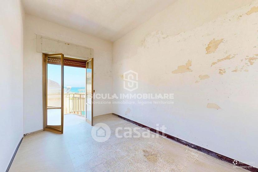 Quadrilocale in Via d'Annunzio 7 — foto 5 di 38