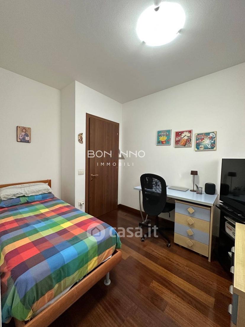 Trilocale in Via dei Carpani — foto 11 di 24