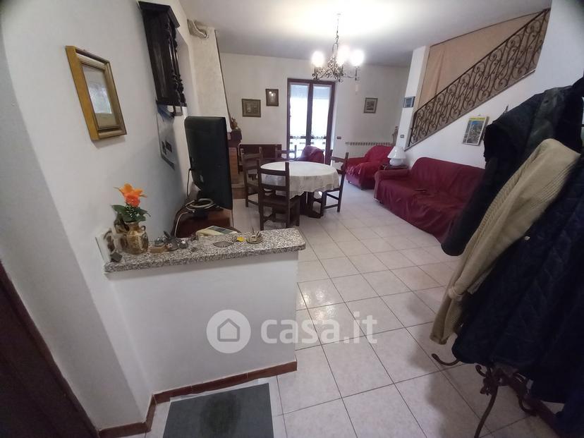 Villa in Via Gagnago — foto 5 di 32