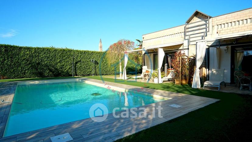 Villa in Via Roma — foto 2 di 58
