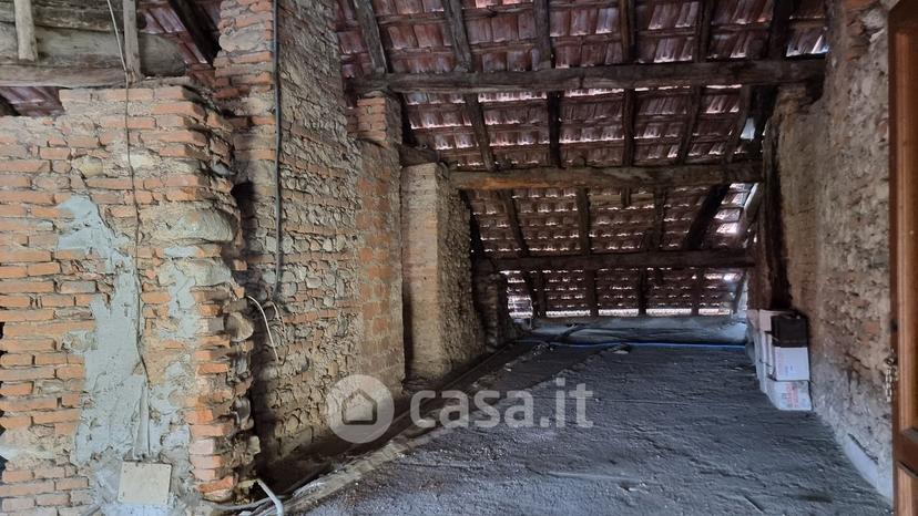 Trilocale in Piazza C. B. Cavour 2 — foto 27 di 28