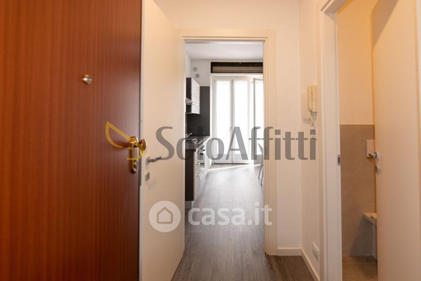 Stanza in Via Madonna delle Rose 11 — foto 8 di 22