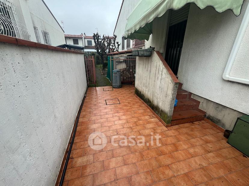 Villa in Via Val d'Ossola — foto 12 di 49