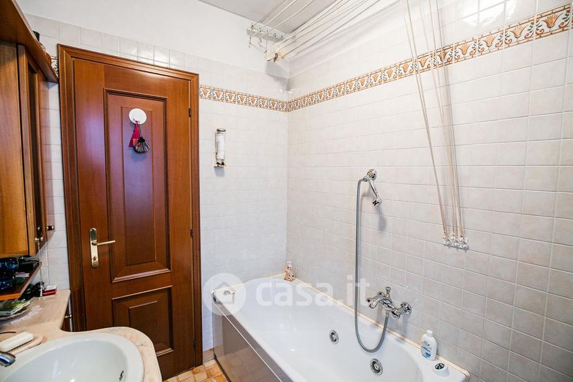 Trilocale in Via Porro Lambertenghi — foto 53 di 71