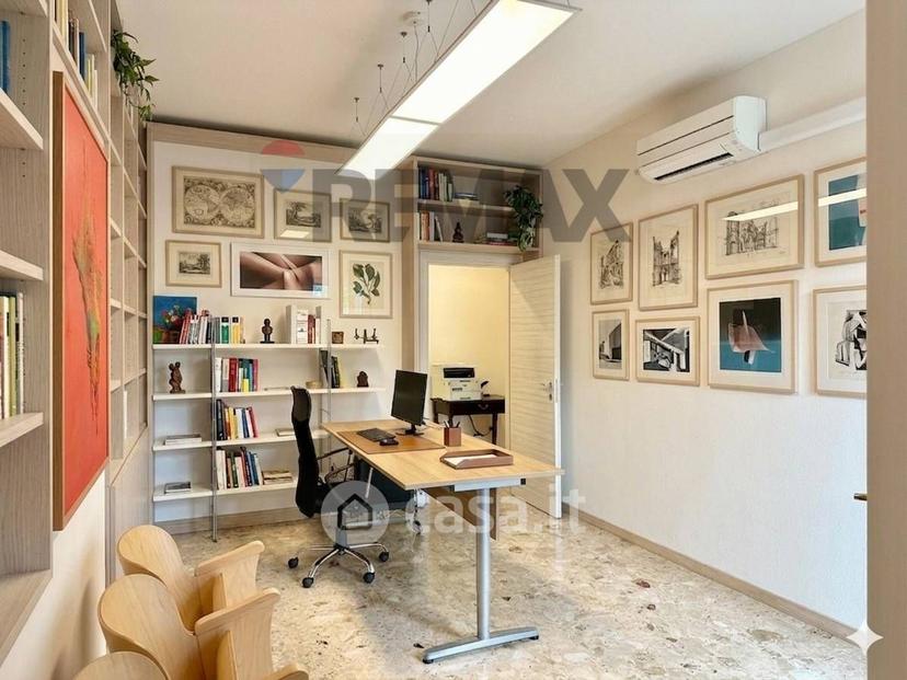 Appartamento in Via F. Corridoni 42 — foto 24 di 44
