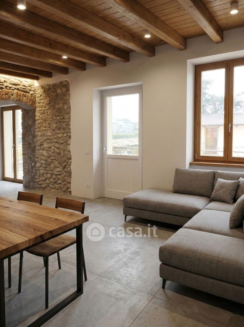 Trilocale in Via Duca d'Aosta — foto 8 di 16