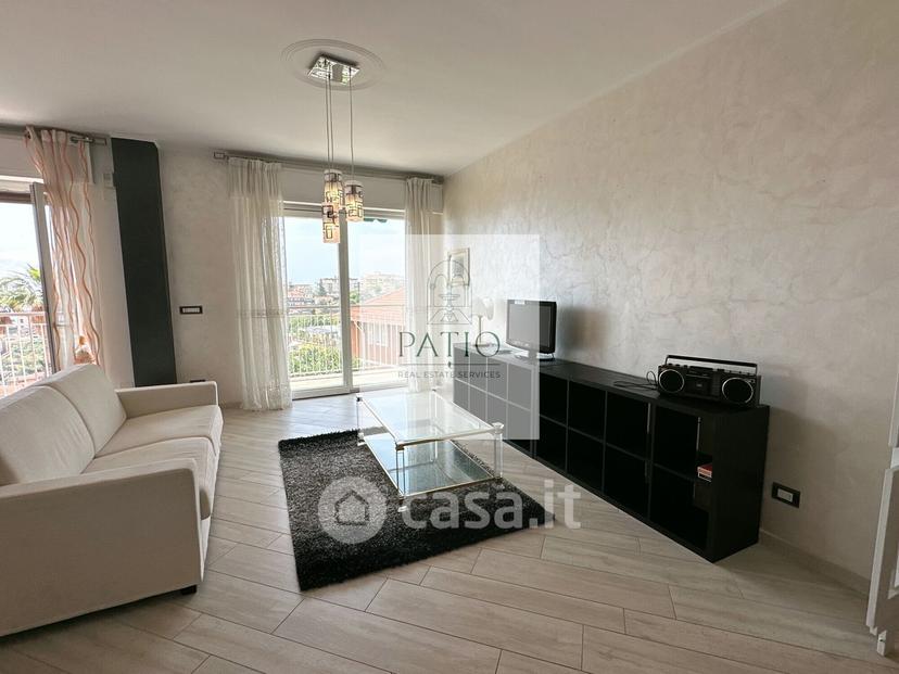 Trilocale in Strada Solaro 83 — foto 3 di 38