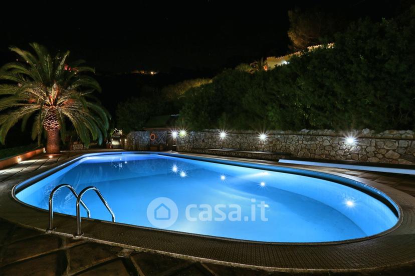 Villa in Morcone — foto 31 di 42