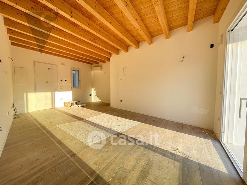 Trilocale in Via Papa Pio XII — foto 13 di 29