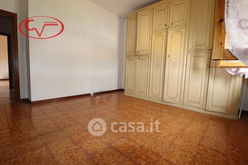 Appartamento in Via F. Petrarca — foto 9 di 27