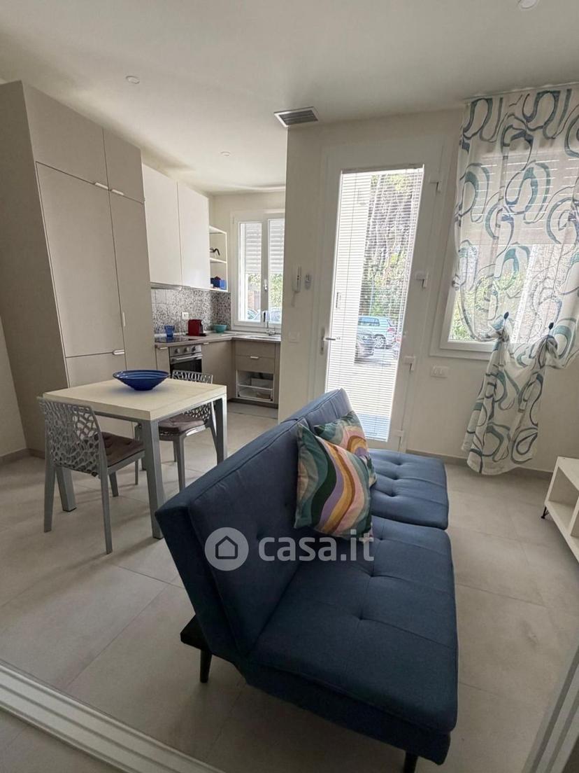 Bilocale in Viale delle Acacie — foto 6 di 9