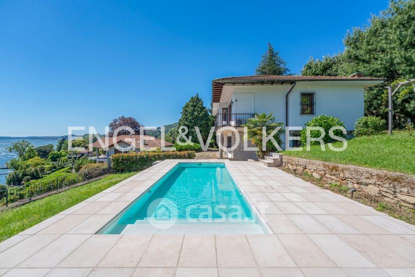 Villa in Via Sempione 164 — foto 3 di 34