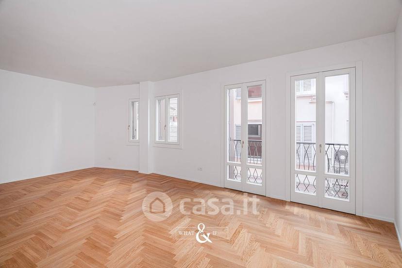 Trilocale in Piazza Duomo 2 — foto 27 di 27