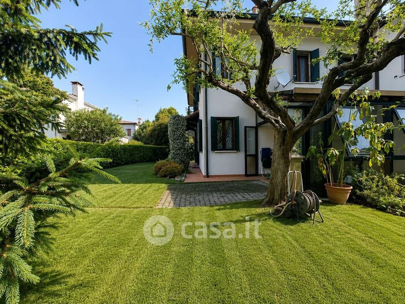 Villa in Via Miranese 11 — foto 22 di 38