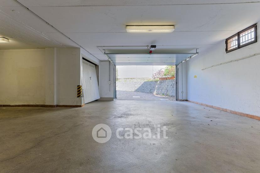 Quadrilocale in Viale Giuseppe di Vittorio 3 — foto 7 di 40