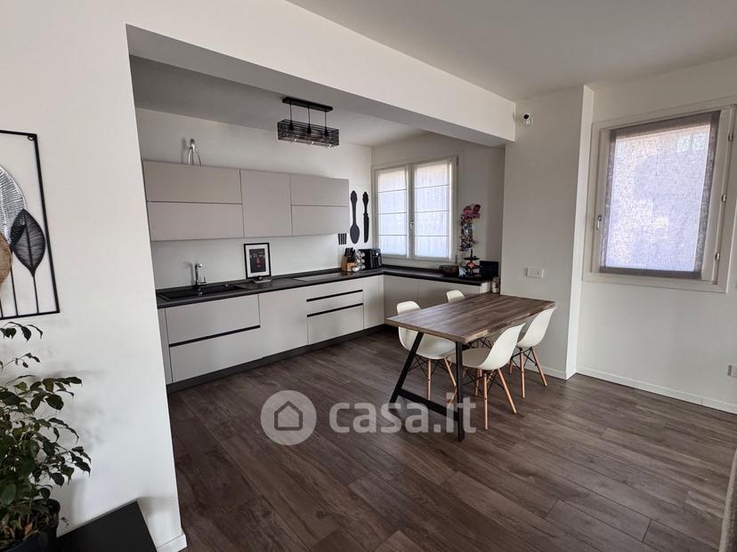 Trilocale in Via Don Luigi Sturzo 19 — foto 12 di 49