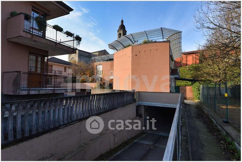 Trilocale in Viale Italia 17 — foto 16 di 24