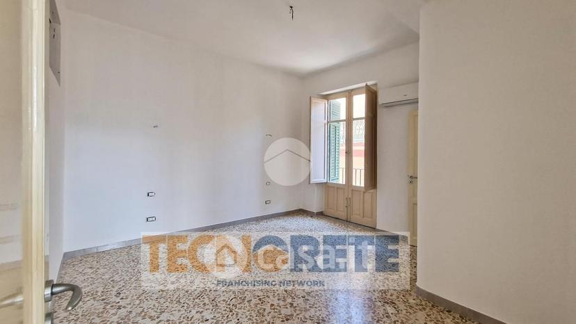 Trilocale in Via Pietro Novelli 132 — foto 2 di 38